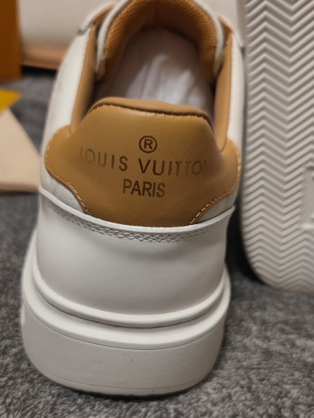Louis Vuitton Beverly Hills Sneaker White Leather European EU Size 42 (US 8.5-9) - Picture 8 of 8